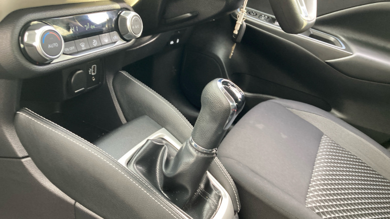 Nissan Micra 1.0 IG-T 92 Kiiro 5dr Petrol Hatchback